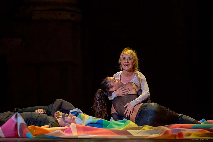 Cayetana Guillén Cuervo protagonitza ‘Pandataria’ a Sagunt a Escena