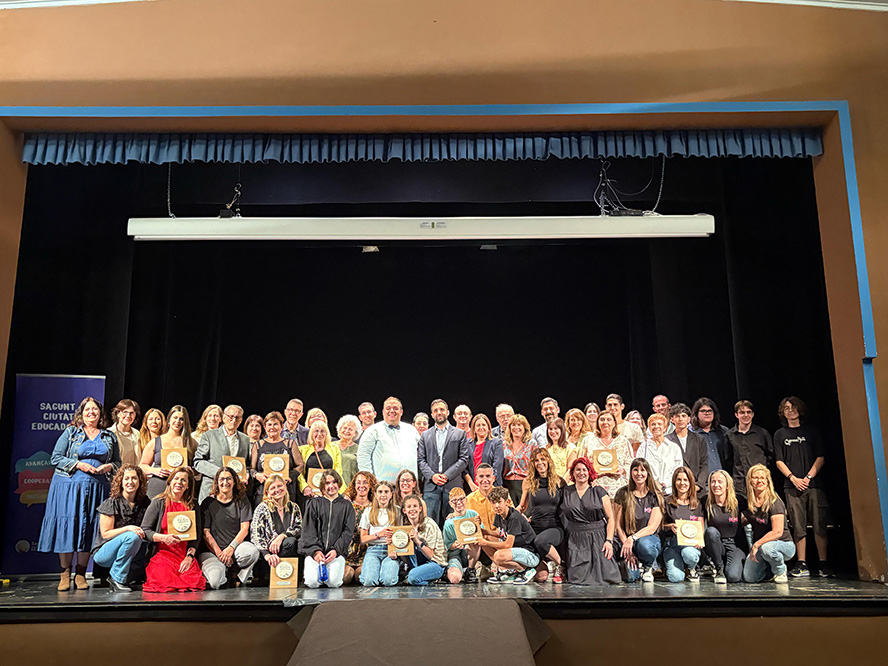 La II Trobada Educativa Ciutat de Sagunt premia les persones més destacades de la comunitat educativa del municipi