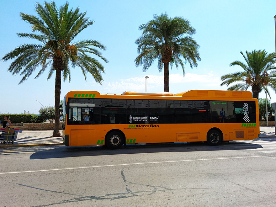 El servei de transport urbà de Sagunt prova models de mobilitat sostenible amb un nou autobús 100% elèctric