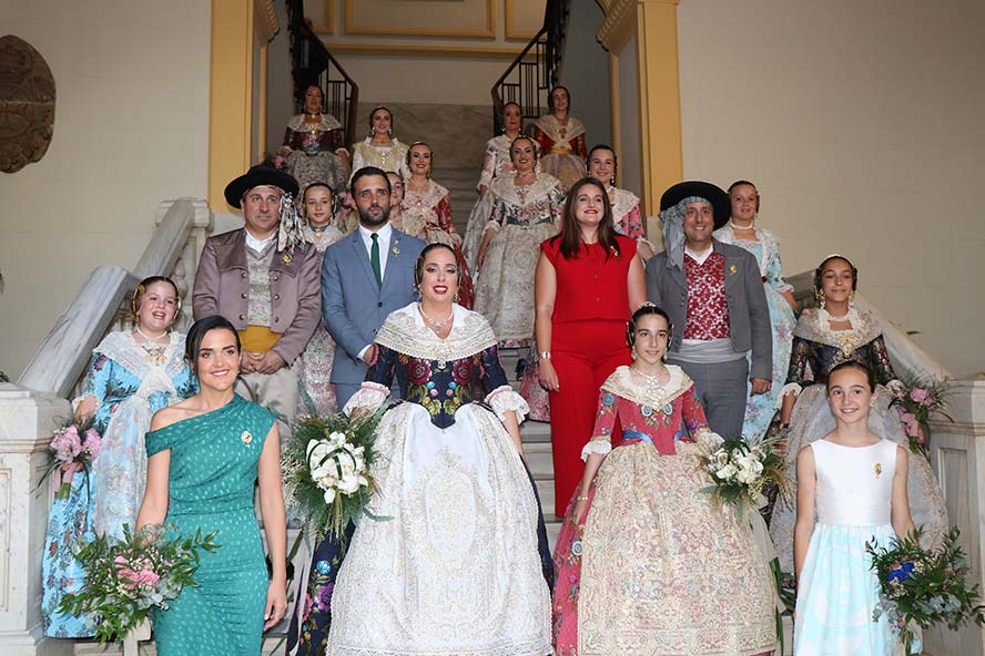 Sagunt proclama Teresa Aparicio i Julia Palanca com a Falleres Majors de la comarca per a l'exercici 2024-2025