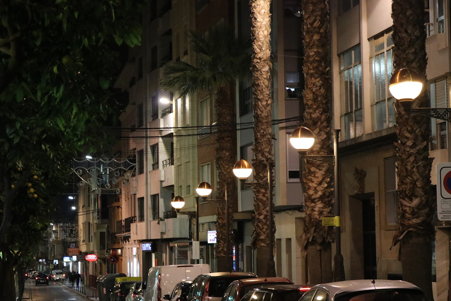 El Ple aprova instar el Govern d'Espanya a controlar el preu de la llum i del gas per a xicotets consumidors