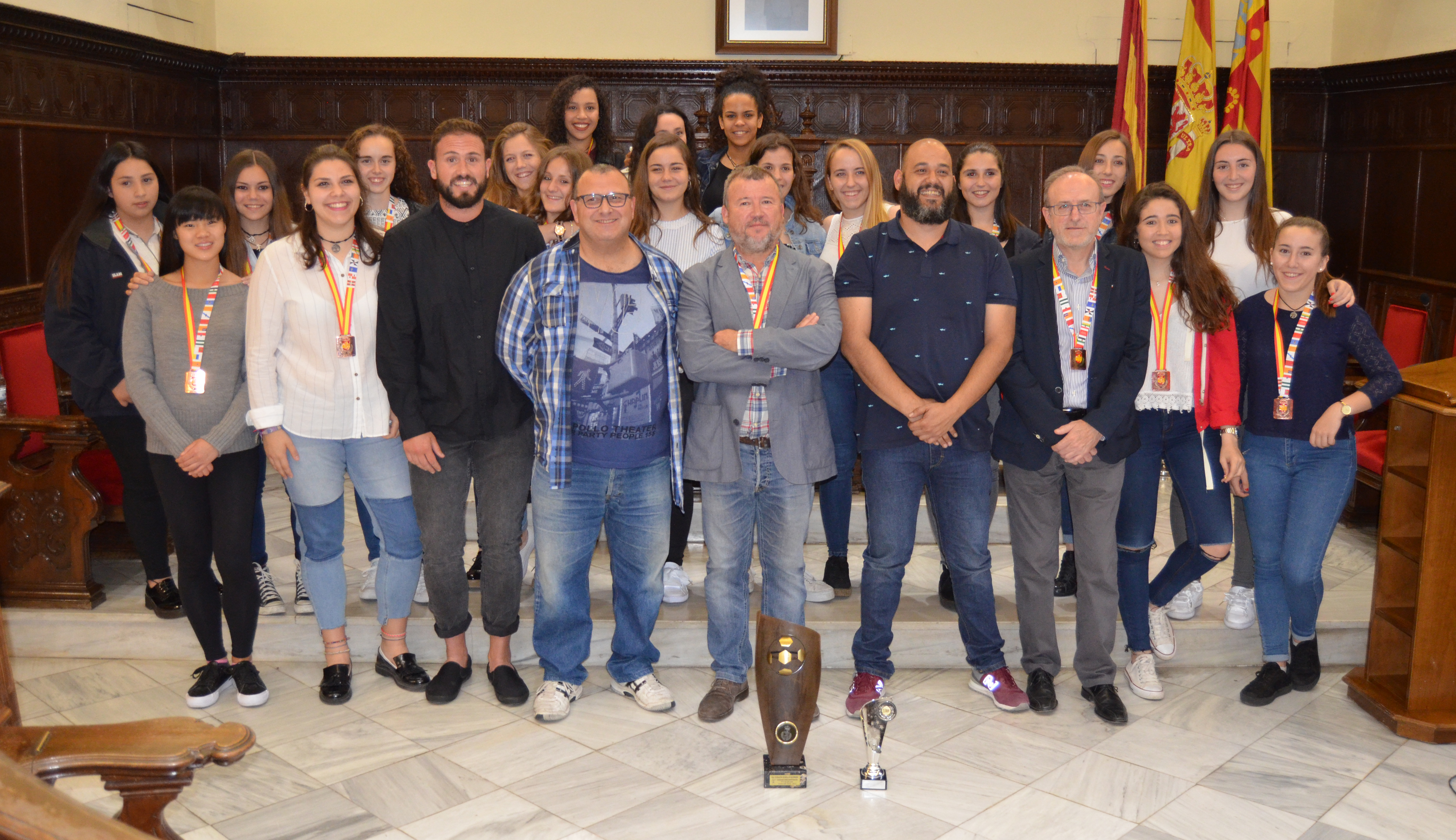 L'Ajuntament de Sagunt homenatja les jugadores del BM Morvedre pel seu tercer lloc al Campionat d'Espanya d’Handbol