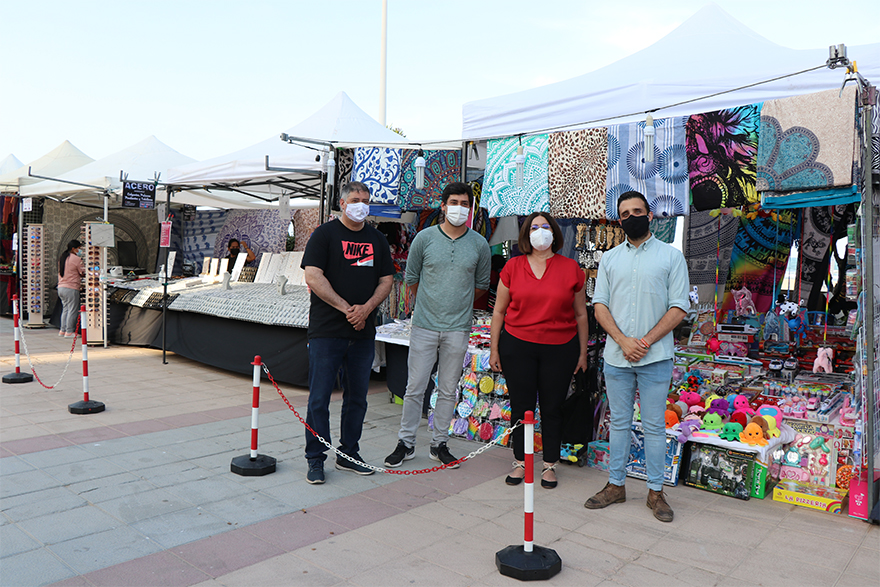 S'inaugura el Mercat Extraordinari Artesanal d'Estiu en el Passeig Marítim del Port de Sagunt