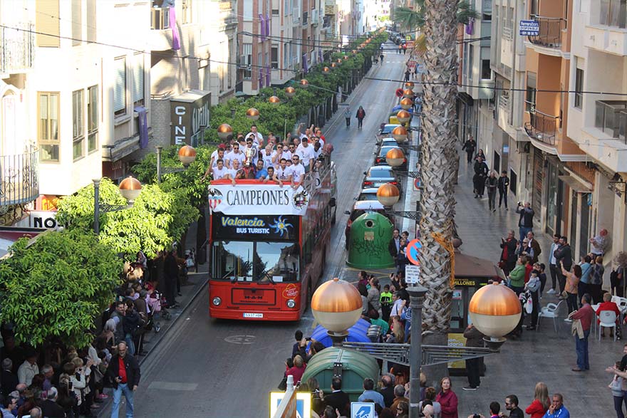 El Ple concedix la Medalla d’Or de la ciutat al Club Atlético Saguntino  