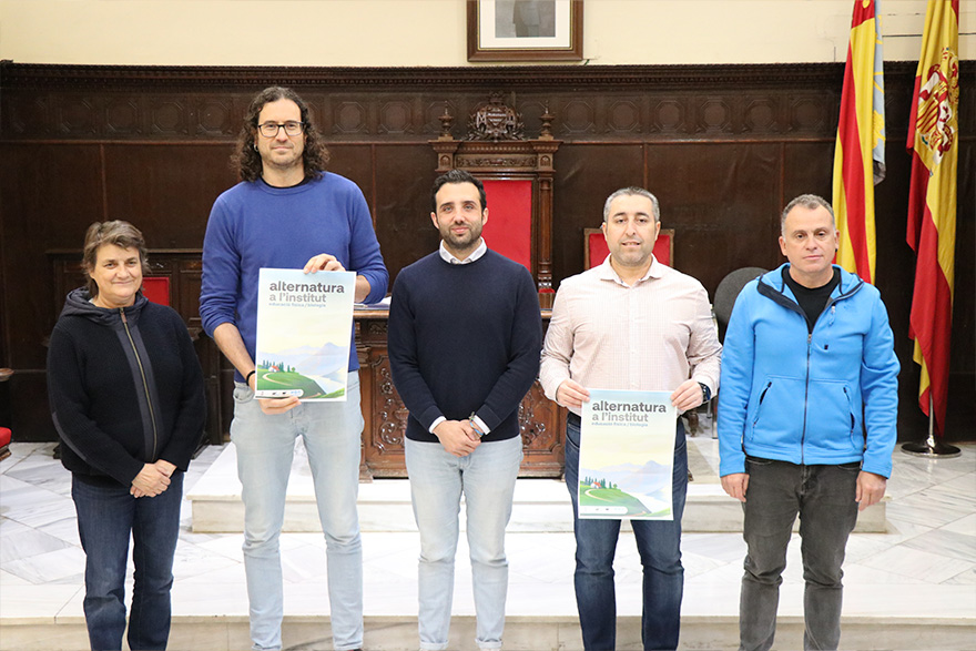 L'Ajuntament de Sagunt presenta el programa de la nova iniciativa Alternatura a l'Institut
