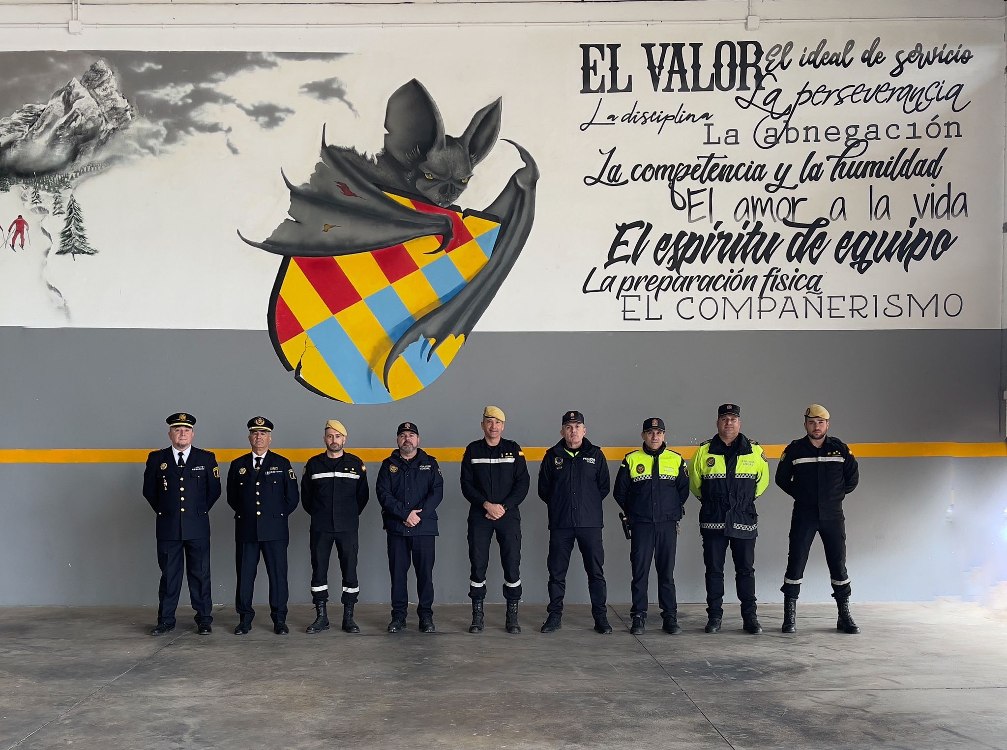 La Policia Local de Sagunt participa en una Jornada de Confraternització amb la Unitat Militar d'Emergències en la Base Jaume I de Betera