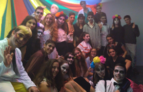 Més de mil persones participen en el Catrina Fest-Latin Halloween 