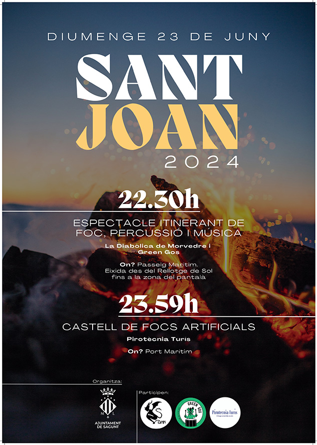 Focs artificials, correfoc i batucada per a la nit de Sant Joan a la platja del Port de Sagunt