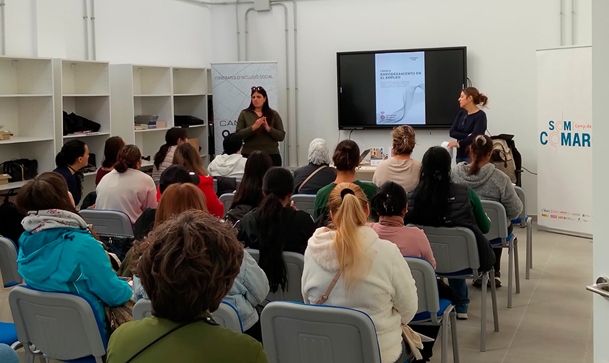 El Pacte Territorial per l'Ocupació i la Regidoria d'Igualtat impulsen una xarrada d'apoderament per a millorar l'ocupabilitat a la comarca