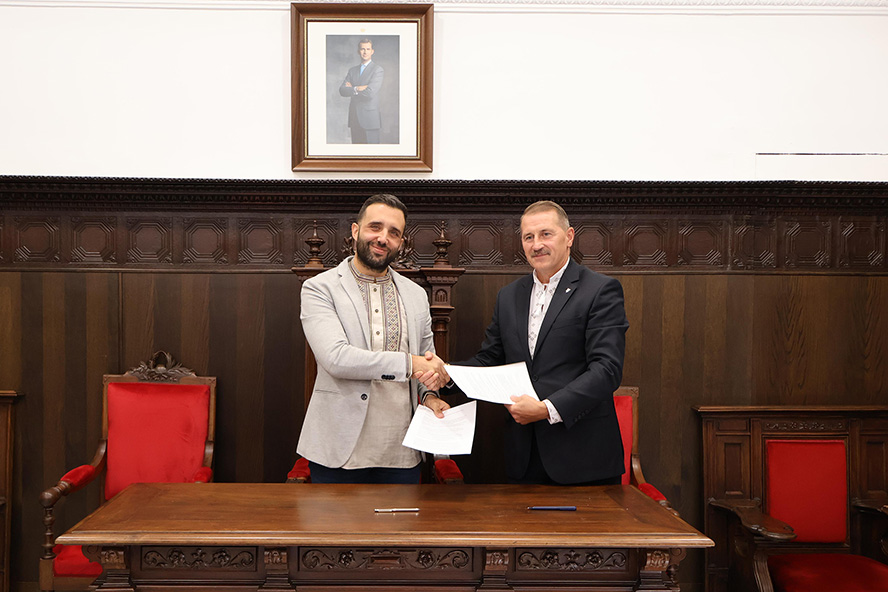 Sagunt i Drohobych establixen un primer contacte per a agermanar tots dos municipis