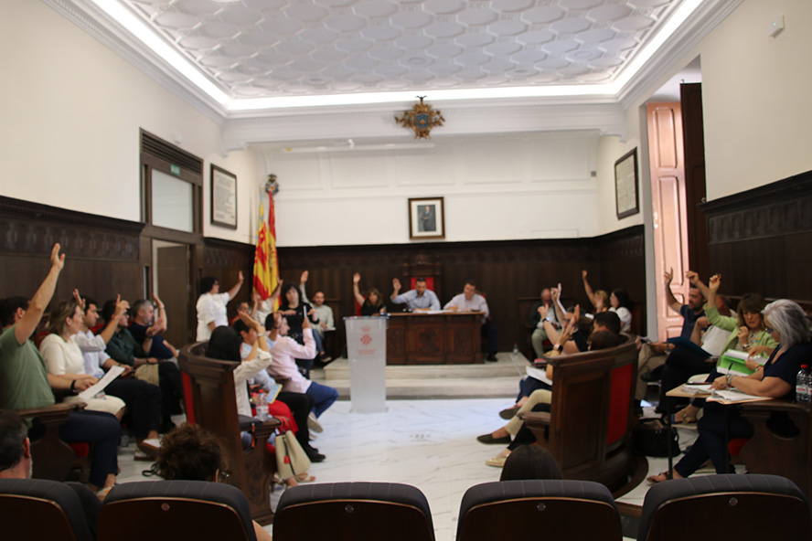 La Corporació Municipal acorda per unanimitat iniciar un estudi per a elaborar Plans d'Autoprotecció de les urbanitzacions del terme municipal