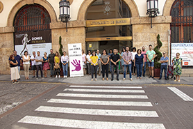 Sagunt guarda un minut de silenci en senyal de condemna i repulsa pel presumpte assassinat masclista ocorregut a Carracido (Pontevedra)