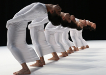 "Tao Dance Theatre" arriba al Teatre Romà