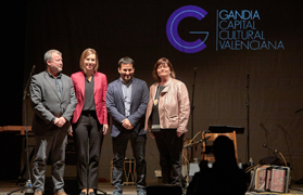 Sagunt agafa el testimoni de la Capitalitat Cultural Valenciana a Gandia