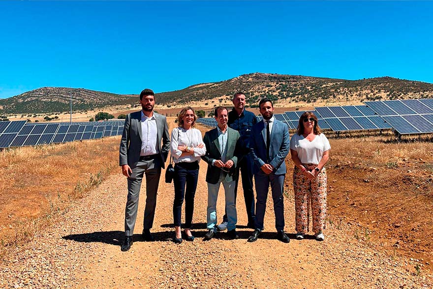 L'alcalde i la delegada de Promoció Econòmica visiten el municipi manxec de Puertollano