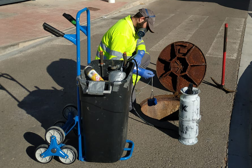 La Regidoria de Sanitat continua els tractaments de desratització i desinsectació del clavegueram esta setmana i la pròxima al Port de Sagunt