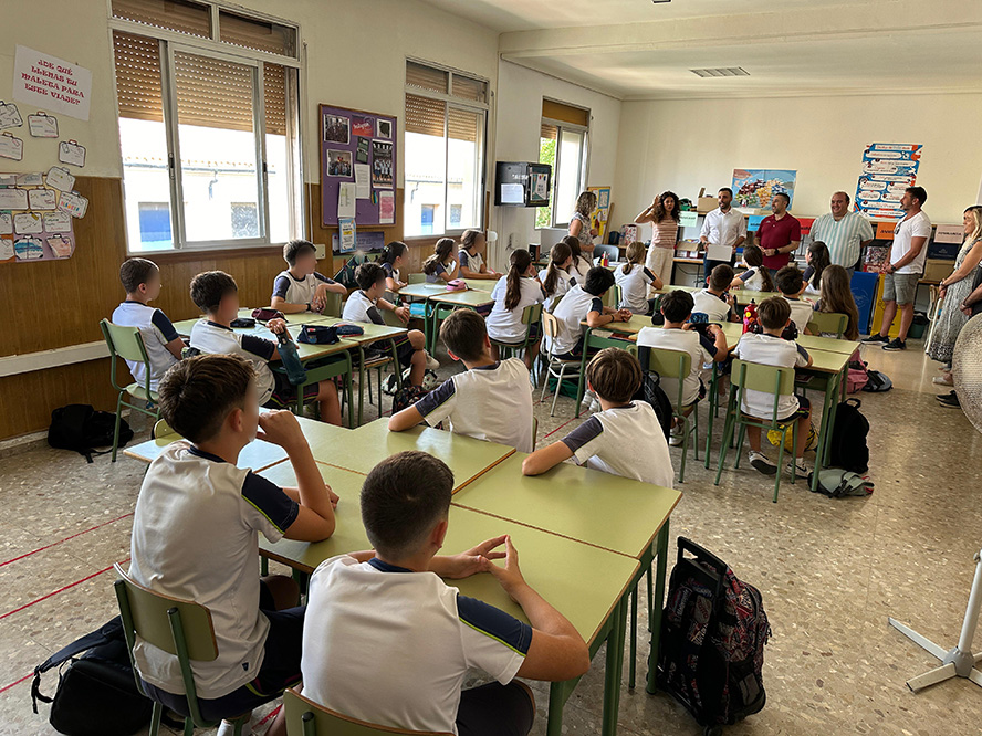 El departament d'Activitat Física, Salut i Esport entrega el Premi Dorsal 261 al Centre Concertat María Inmaculada