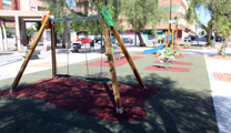 La plaça Ibèrica estrena jocs infantils